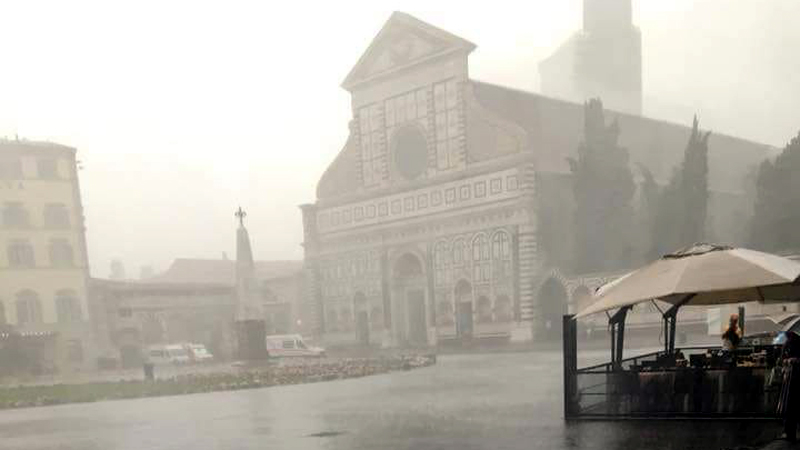 Nubifragio a Firenze: tutti i filmati dal Web VIDEOGALLERY
