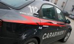 Non gli servono da bere, sfoga la sua rabbia su alcune auto