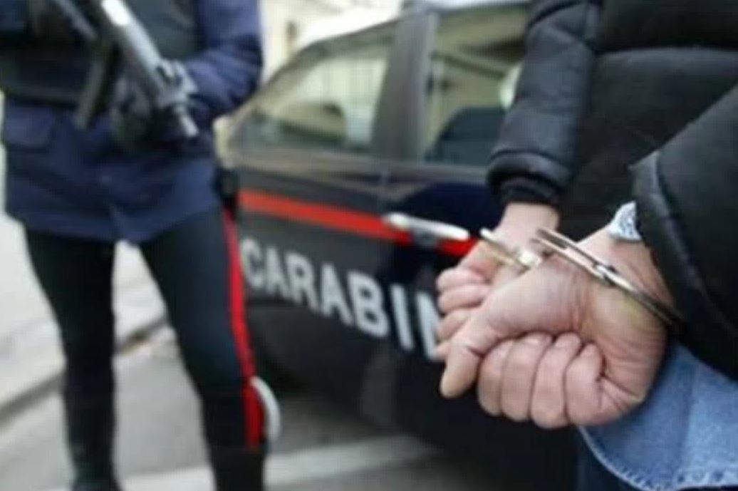 Arrestato ladro di portafogli al supermercato