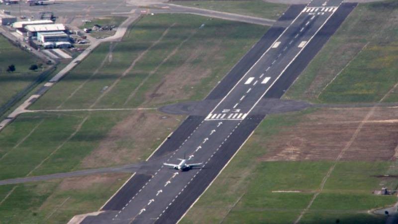 Allarme antincendio all'aeroporto: evacuato Peretola