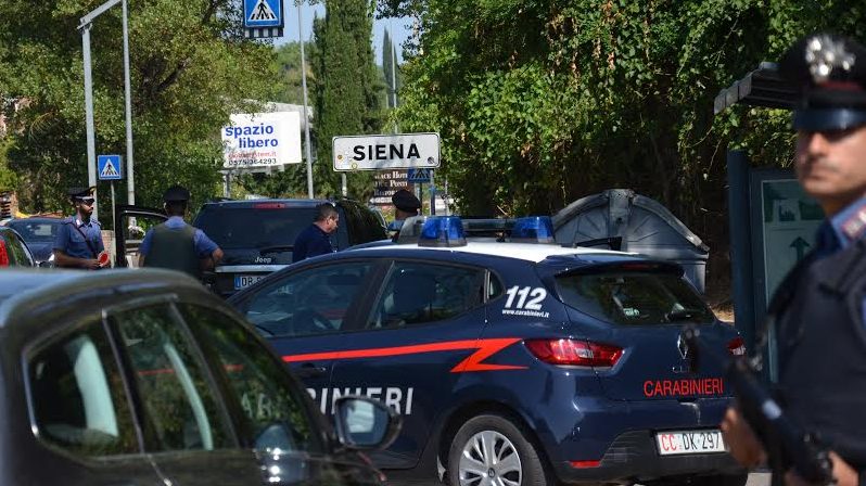 Lotta allo spaccio nel senese: perquisizioni e arresti