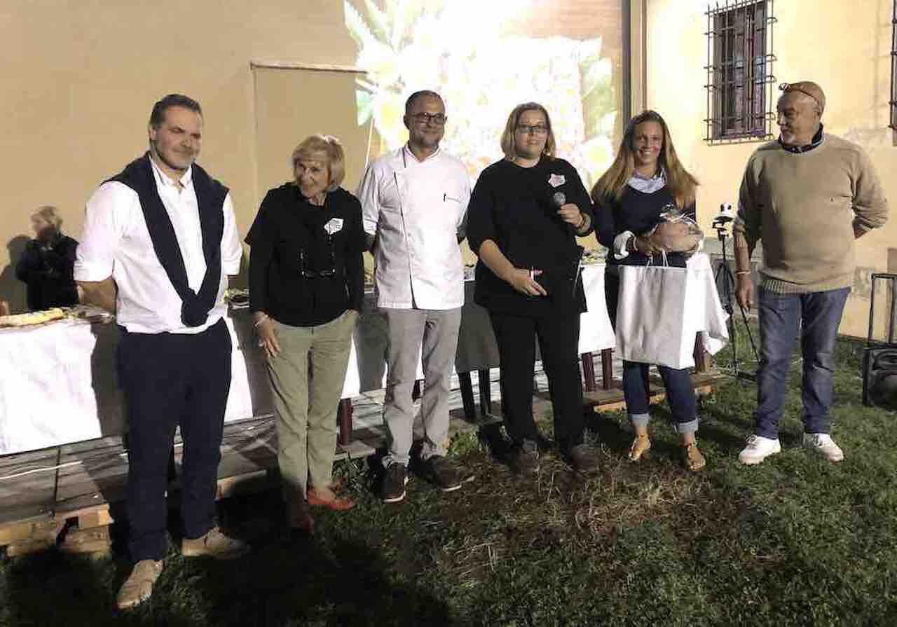 Dolce Chiostro, primo premio ai Biscotti di Luciana