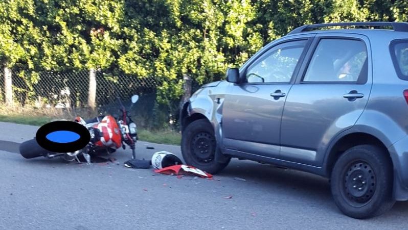 Scontro tra auto e moto a Schignano