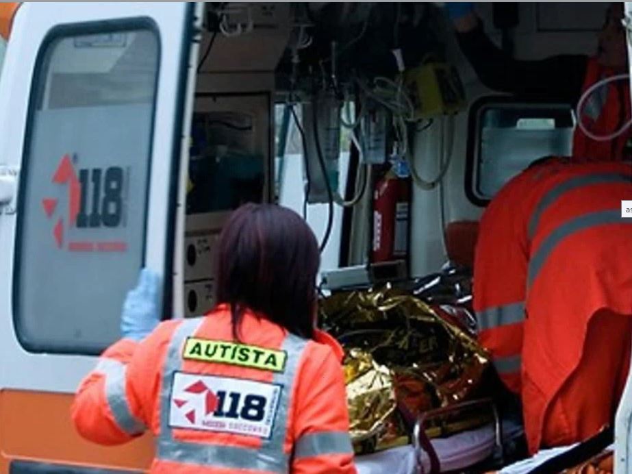 Chiusa la statale 63 “Del Valico Cerreto” per incidente mortale