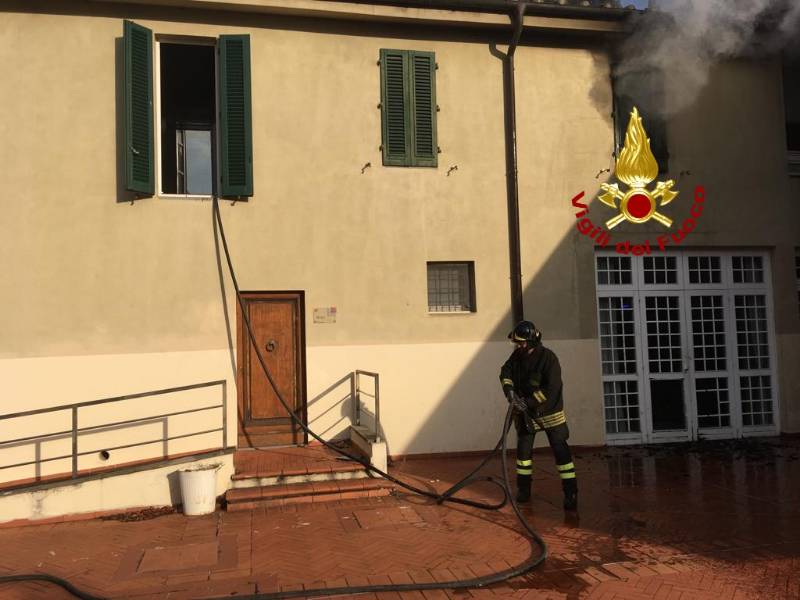 A fuoco una parte di Villa Fiorelli
