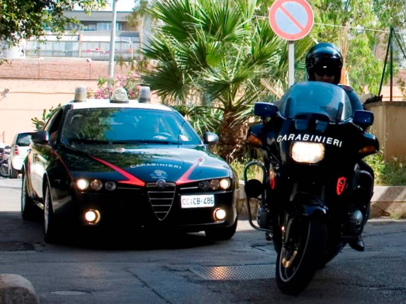 Furti a raffica nelle auto: arrestato