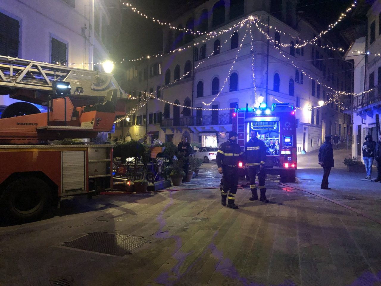 San Casciano, incendio in via Morrocchesi