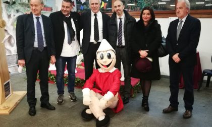 Pinocchio con gli ultimi figurinai