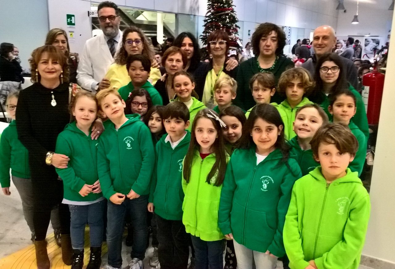 San Jacopo i sanitari festeggiano il Natale insieme alle mamme 