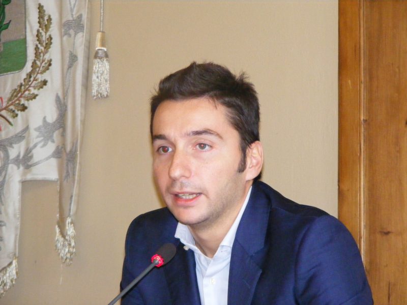 Agliana, ancora staffilate del sindaco Giacomo Mangoni al Pd