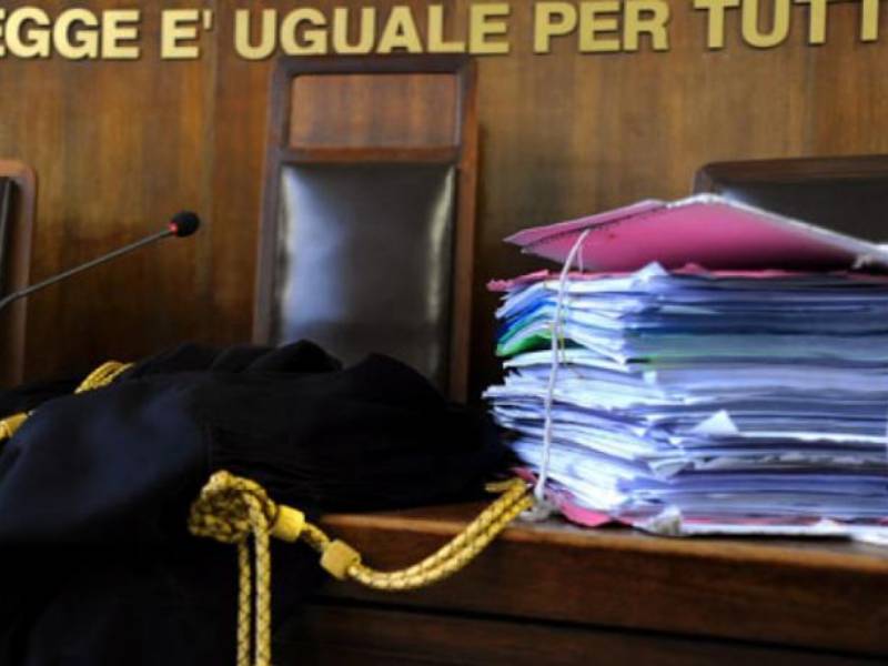 Lockdown violato? Il giudice annulla la multa perche lo stato di emergenza era “illegittimo”