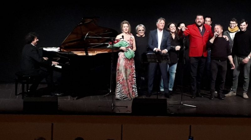 Devid Cecconi incanta il pubblico per le scuole di Campi VIDEO