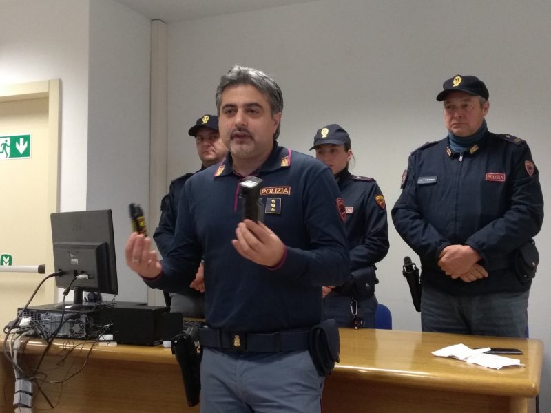 Pistoia, durante la lite usano lo spray al peperoncino: due denunciati