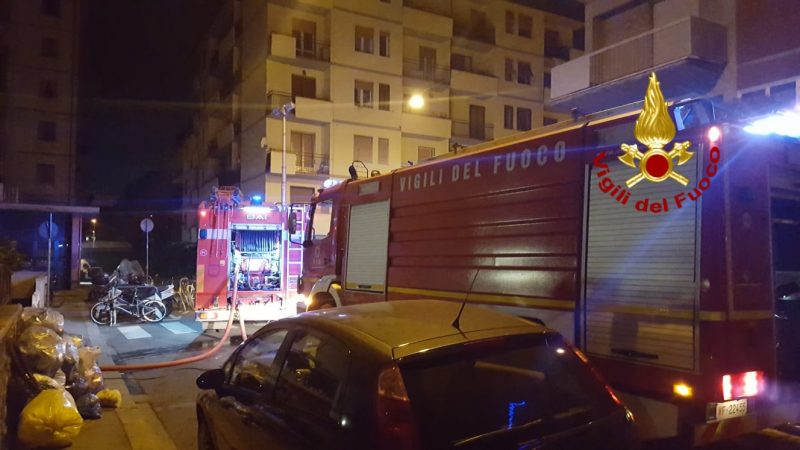 Incendio in un condominio al Soccorso