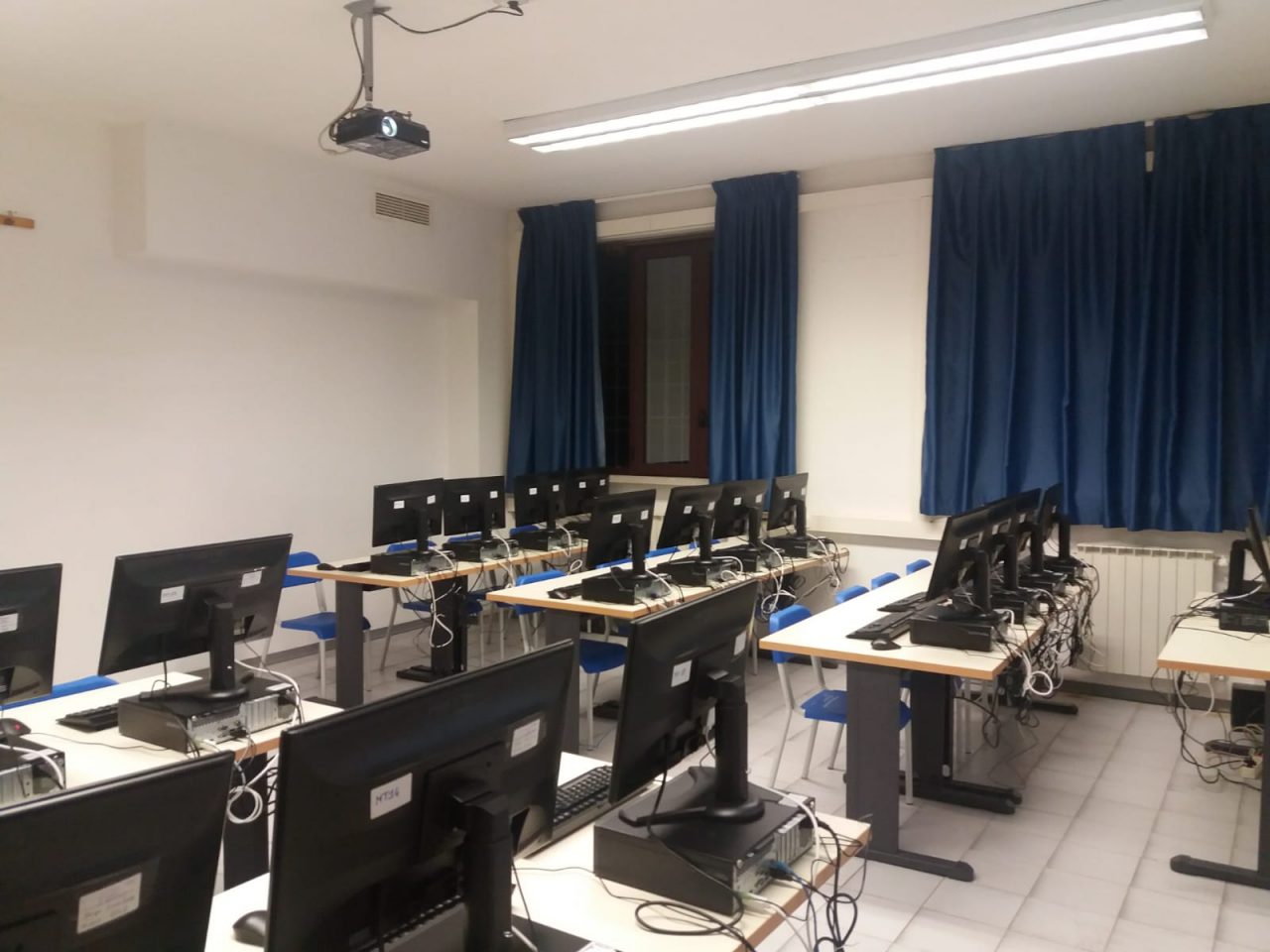 Masotti, inaugurata nuova aula informatica al Fermi