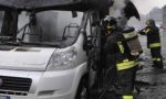 Due camper e un camion in fumo: ipotesi incendio doloso a Signa