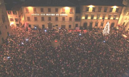 Domenica la Befana scende dal campanile della cattedrale