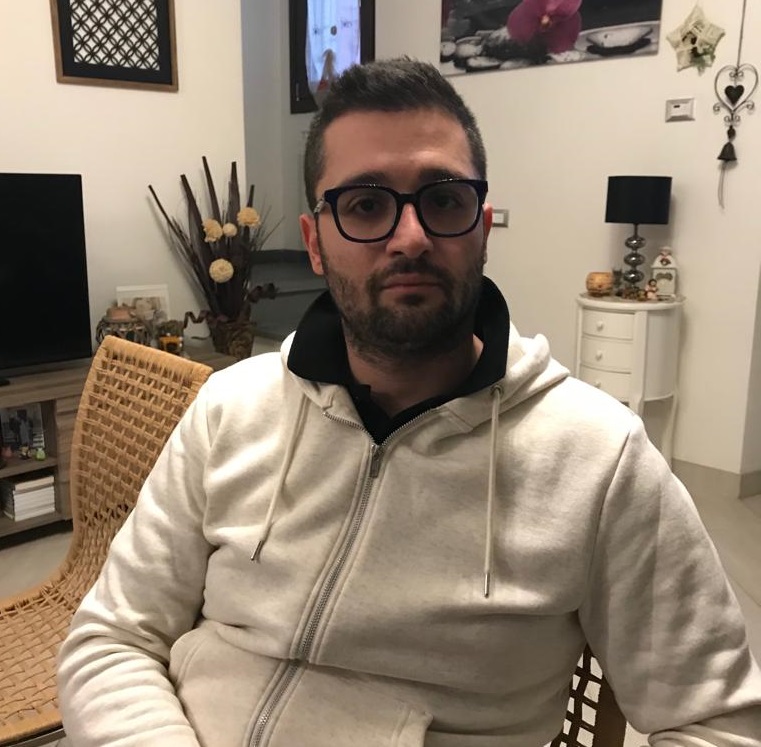 «Quel parroco ha portato via soldi alla nonna». Il caso in una chiesa pistoiese