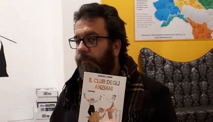 Un libro per raccontare la rivolta degli anziani contro i giovani