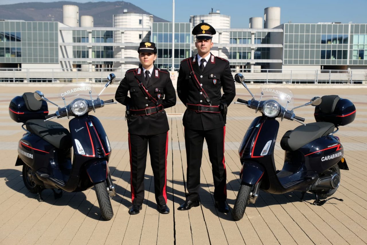 Arriva la Vespa elettrica per i carabinieri