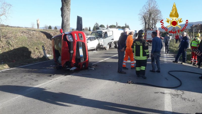 Incidente stradale: quattro feriti, interviene il Pegaso