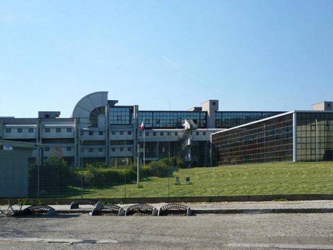 Prato, revenge porn e stalking: condannata una donna