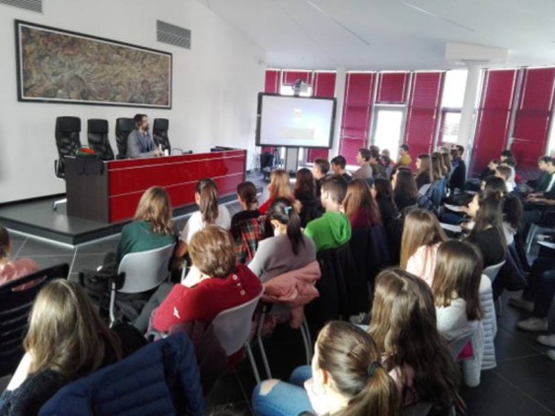 Incontro a Calenzano con le scuole medie sulla violenza di genere