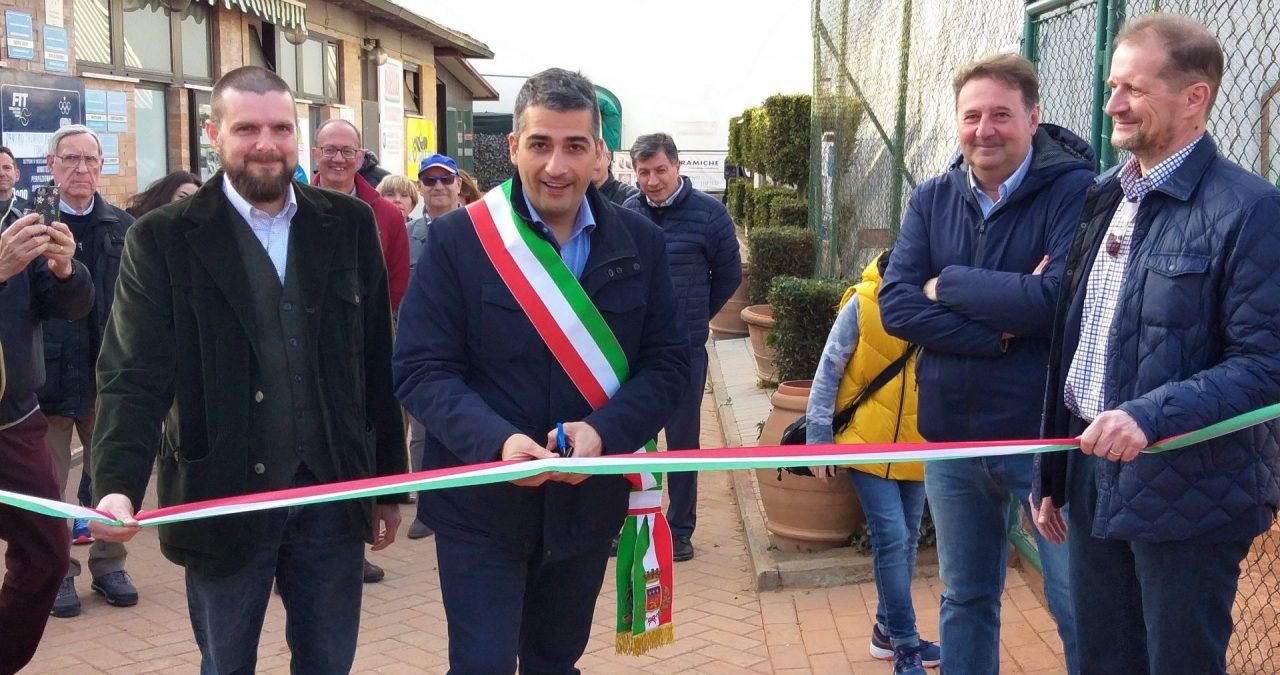 Tennis club Poggibonsi, inaugurati due nuovi campi