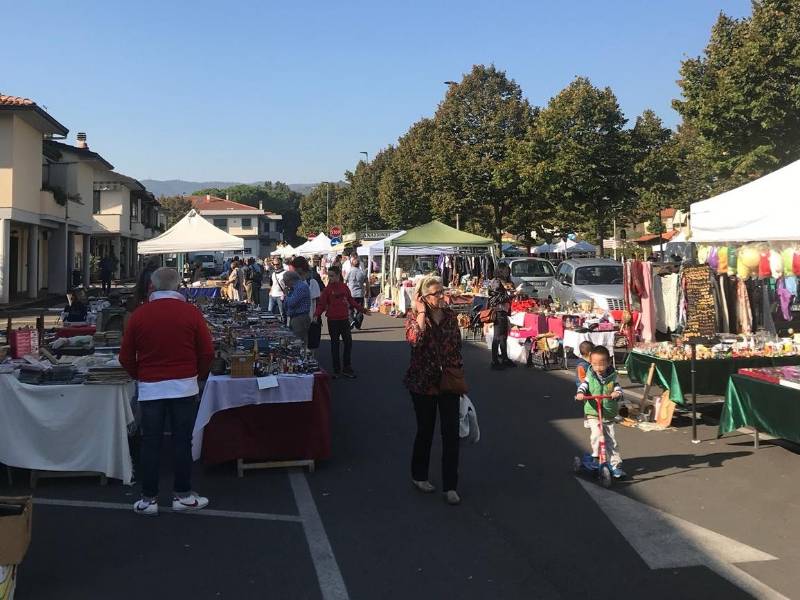 Mercatino dell’artigianato: torna a Poggio a Caiano