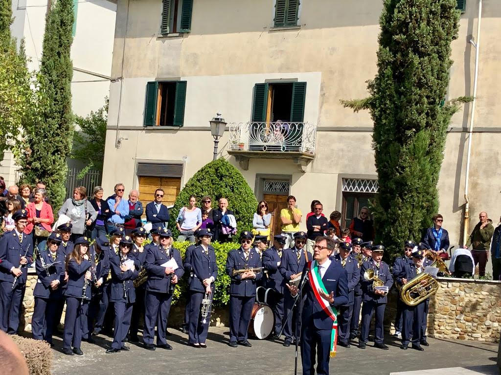 Ezio Pestelli si ‘libera’ dagli incubi e rivela e condivide in piazza le sue memorie di guerra