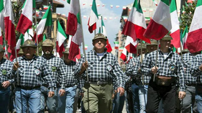 Adunata del Centenario: Milano invasa dagli Alpini