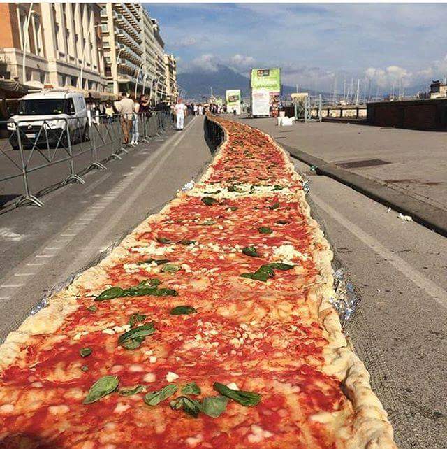 Lastra a Signa, Manero lancia la sfida: la pizza più lunga del mondo