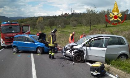 Frontale tra due auto a Rignano sull'Arno
