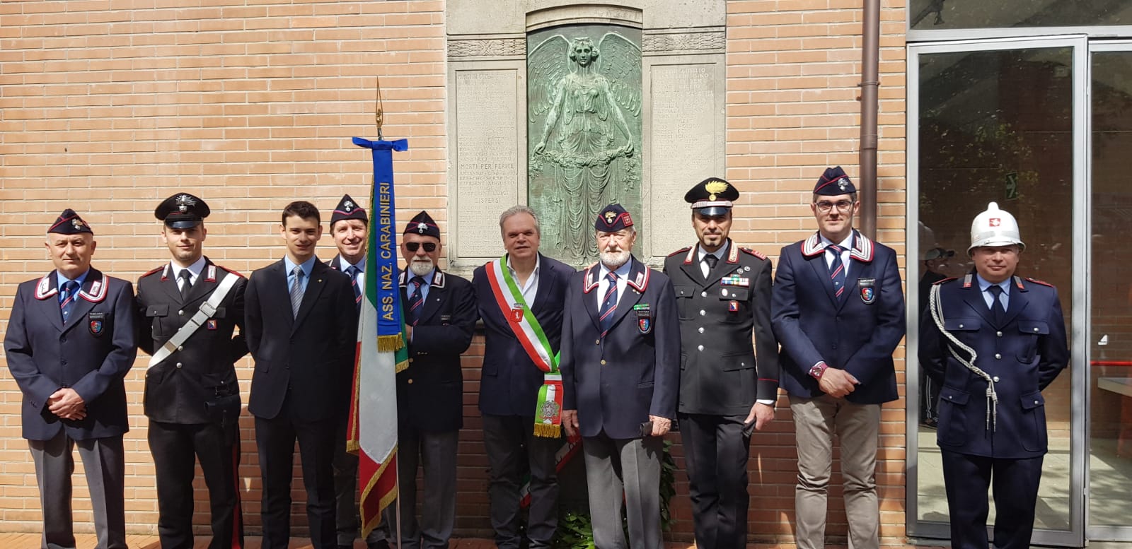 carabinieri_congedo