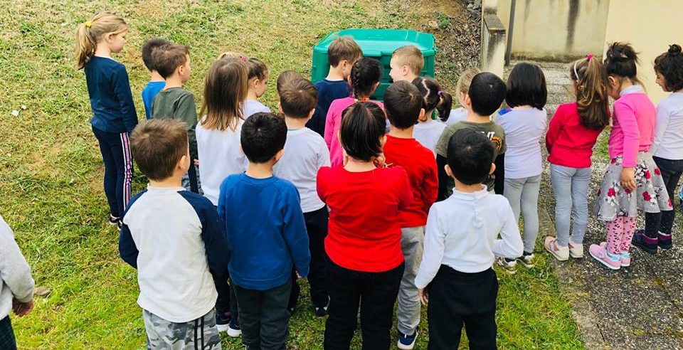 Raccolta differenziata dei piccoli a Monteriggioni