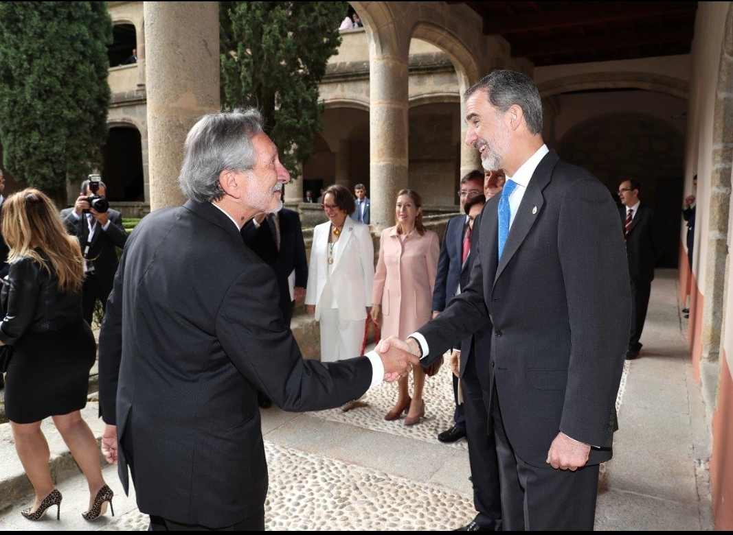 Bellandi premiato in Spagna del Re Felipe VI come presidente itinerario europeo Ehtta
