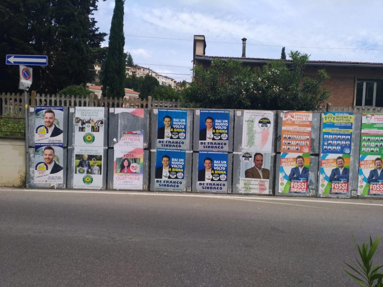 Sinistra per Signa sul piede di guerra: strappati numerosi cartelloni elettorali