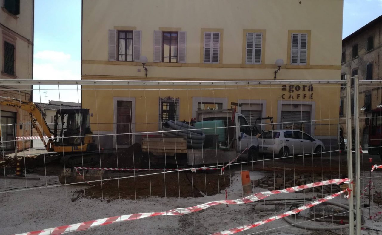 Piazza Frilli Poggibonsi: avanti con il cantiere