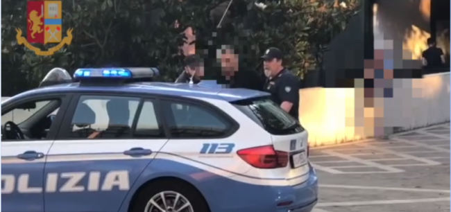Rissa in centro ad Arezzo: tra i protagonisti tre minorenni