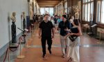 Russell Crowe in visita agli Uffizi