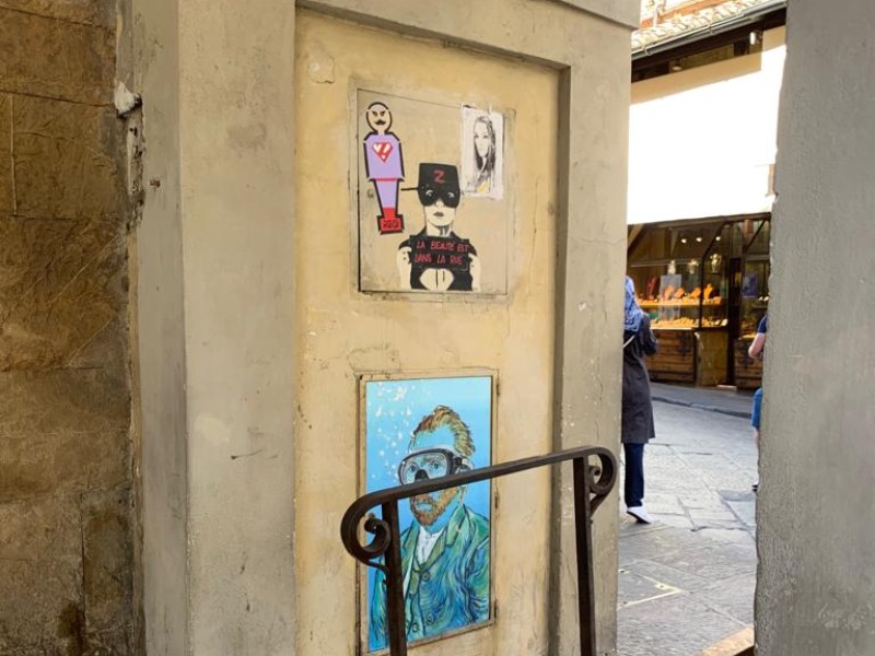 Vandalizzato il loggiato del corridoio Vasariano