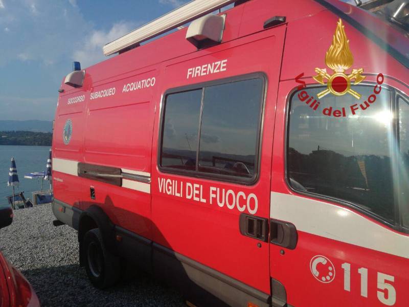 Scompare nel lago di bilancino: continuano le ricerche