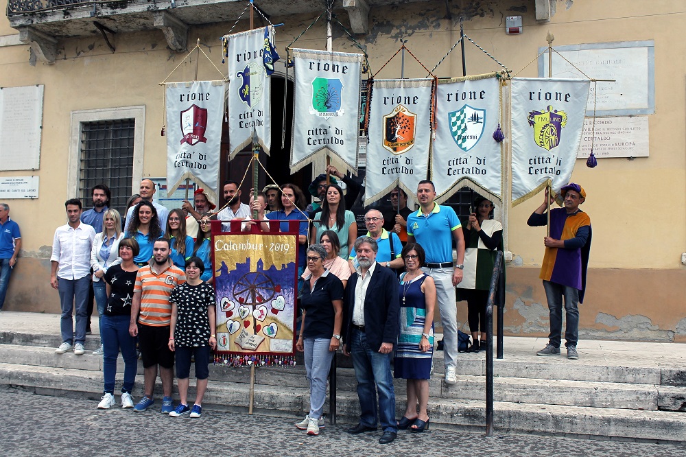 Calambur, la disfida dei rioni a Certaldo