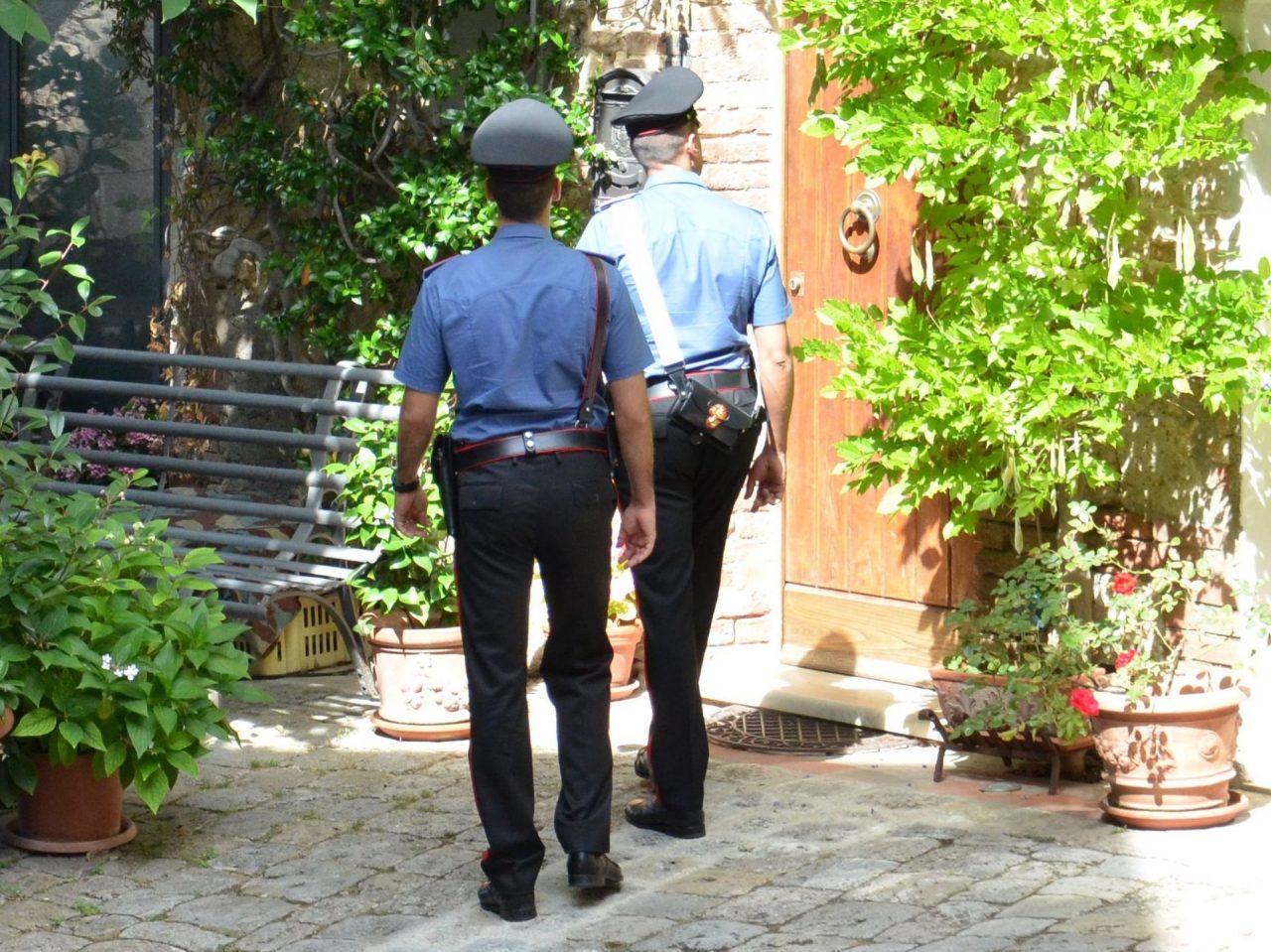 Atti persecutori a Colle di Val d’Elsa: pedinava la ex moglie