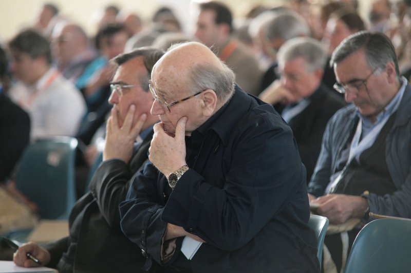 Pistoia, è morto monsignor Giordano Frosini: mercoledì alle 16 il funerale