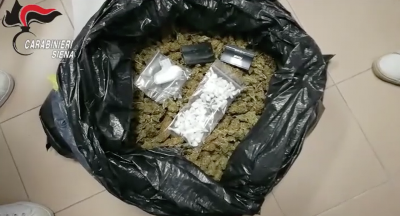 Operazione “Silvestre”: stanata banda di spacciatori in Val d’Elsa VIDEO