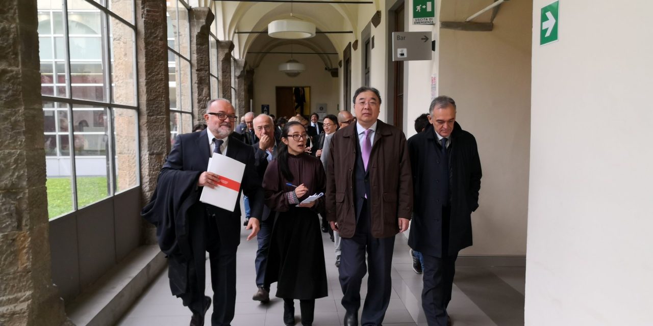 Il Ministro cinese Ma Xiaowei in visita all’ospedale santa Maria Nuova