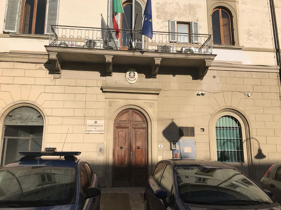 Minacciava di farsi esplodere a casa della ex