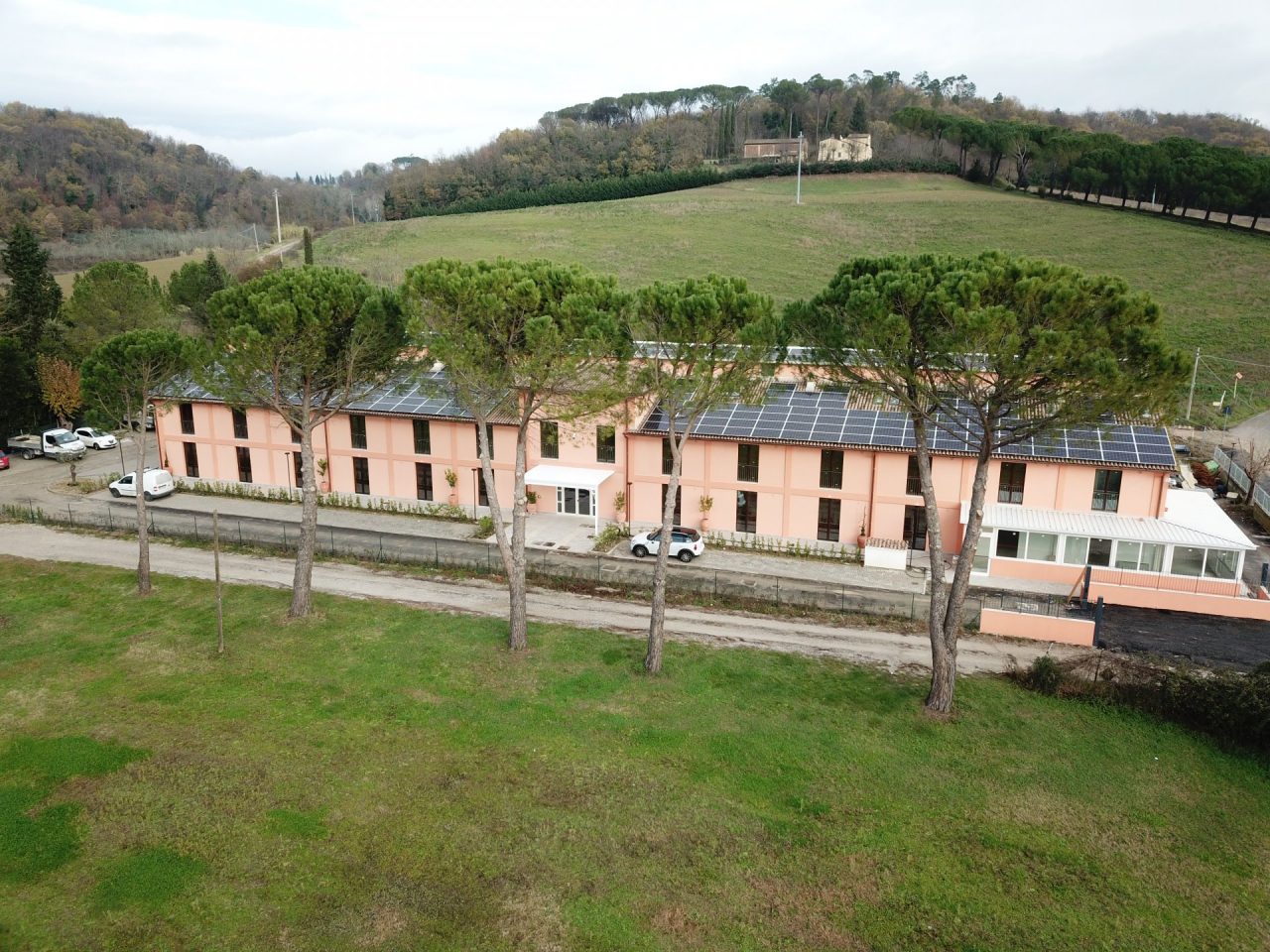 Certaldo, Villa Agostina, da albergo a residenza sanitaria
