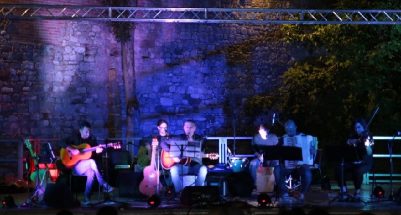 Musica al Teatro Margherita di Marcialla: un omaggio a De André